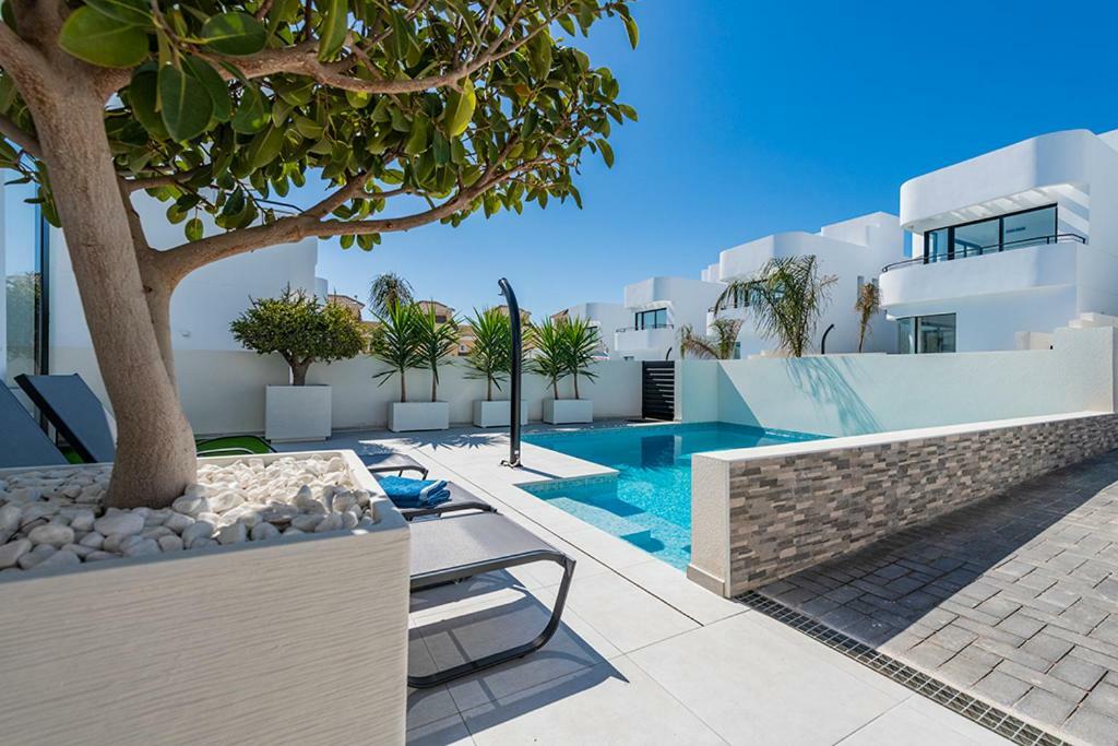 Stylish Villa 2018,Pool,3B.R.Wifi,Netflix San Fulgencio Buitenkant foto